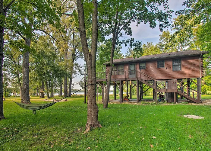 Hébergement de vacances Cozy Riverfront Getaway: Fishing On-site!